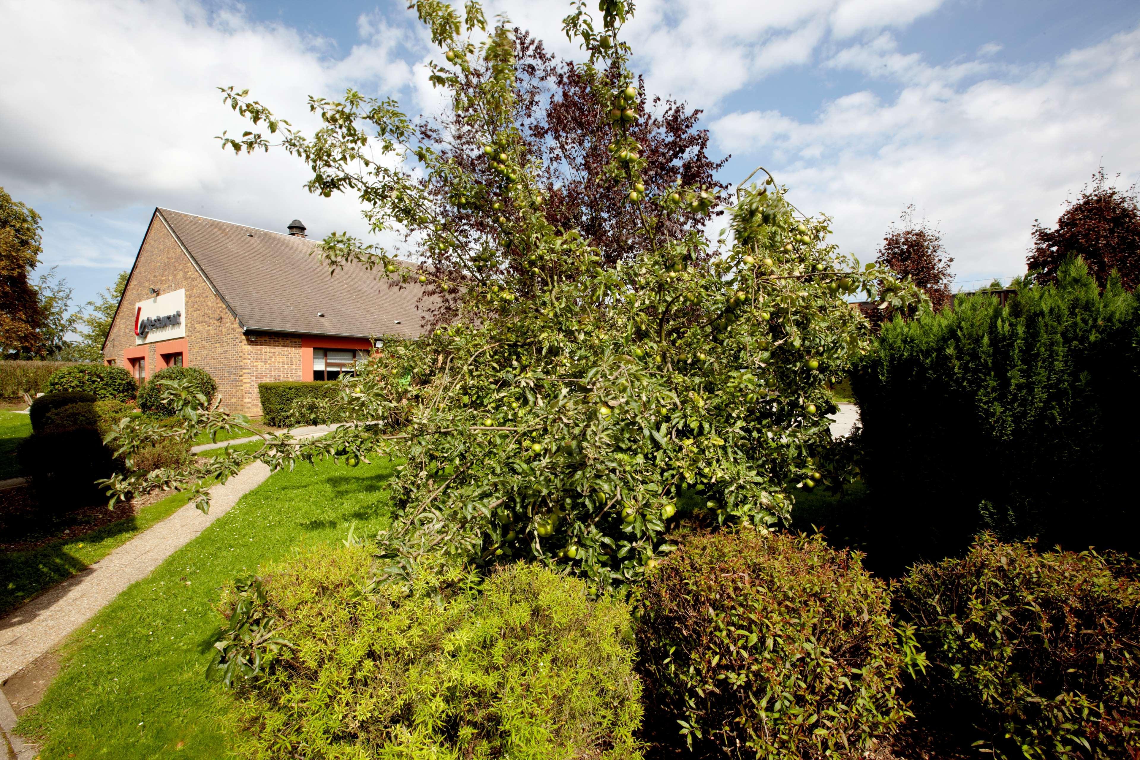 Campanile Rouen Nord - Mont-Saint-Aignan Hotel Exterior photo